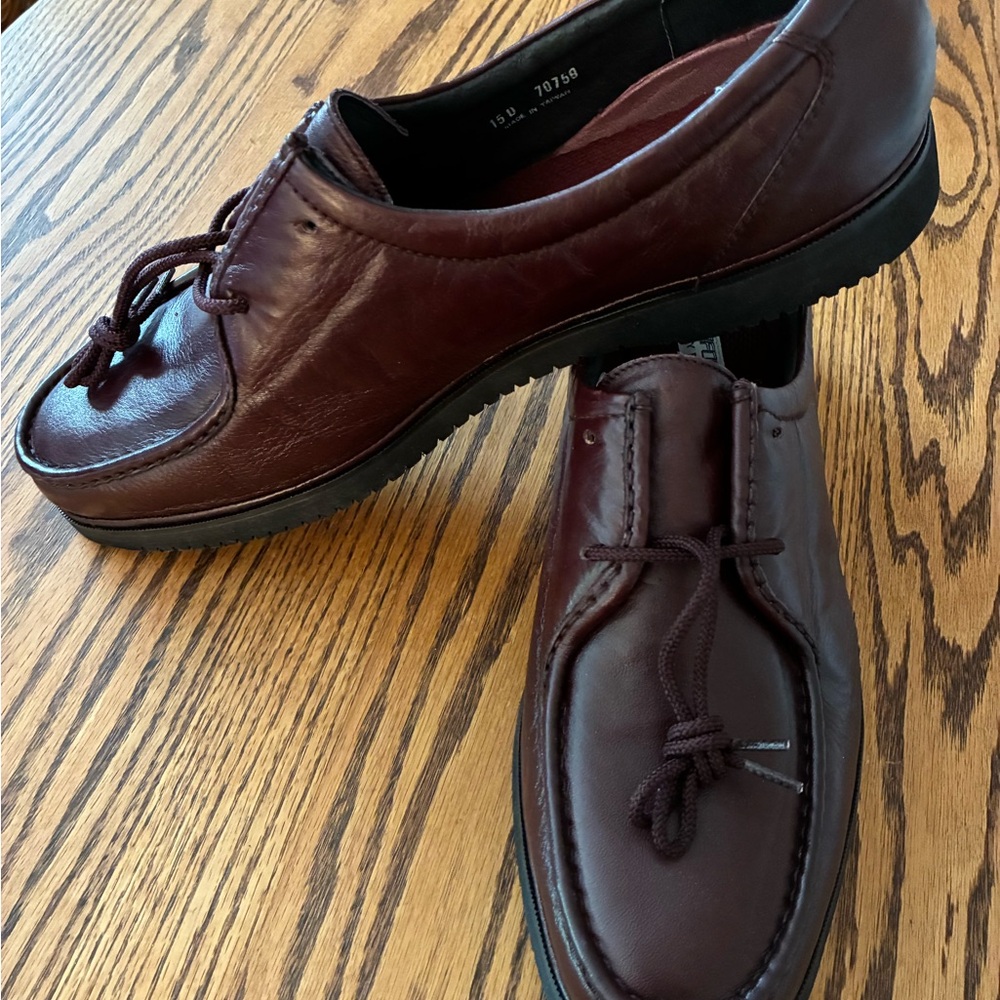 Florsheim Men's Maroon Leather Loafers